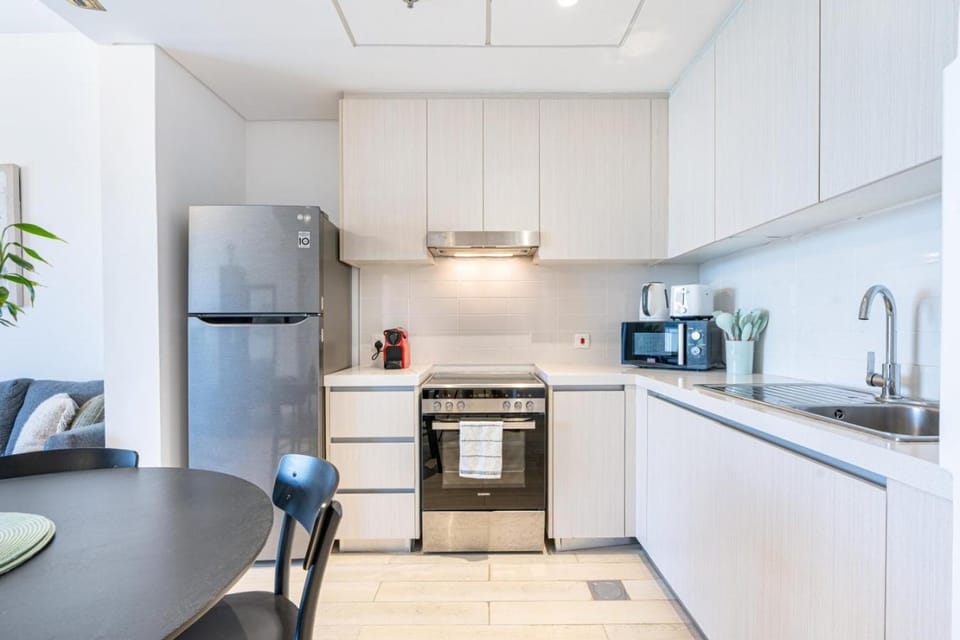 Coffee/tea facilities, Kitchen or kitchenette, Dining area, oven, pet friendly, stove, toaster