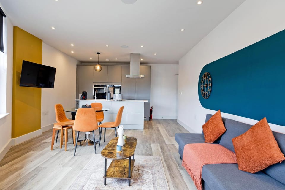 TV and multimedia, Kitchen or kitchenette, Living room