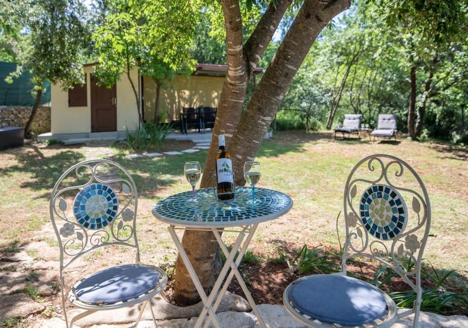 Kuća LUNI - vacation near the beach - Duga Uvala House in Istria County