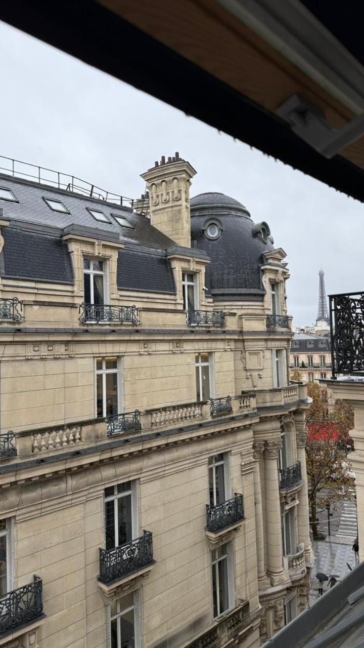 Micro logement près Champs Elysées 30 NUITS MINIMUM - BAIL MOBILITE Apartment in Paris