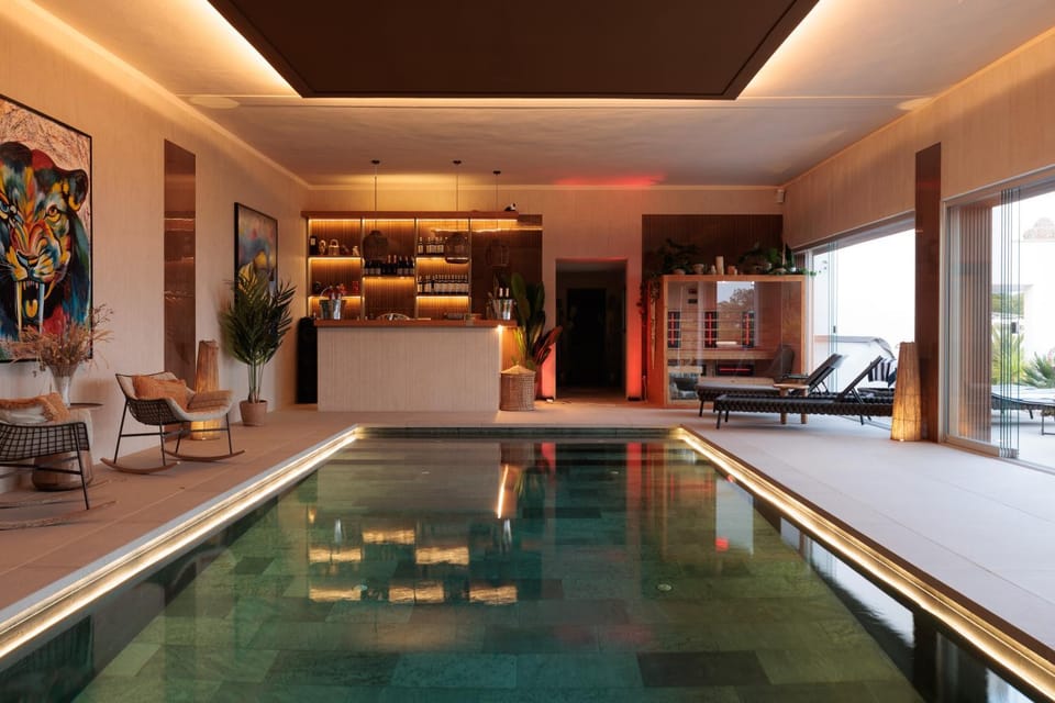 Pool view, Swimming pool