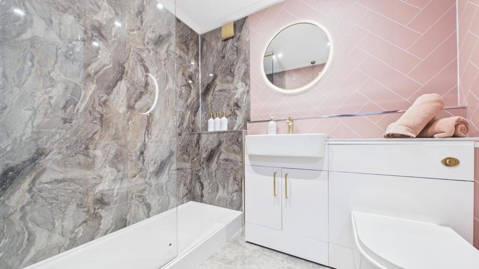 Harbour Rose - 1 Bedroom Apartment - Tenby Apartment in Wales