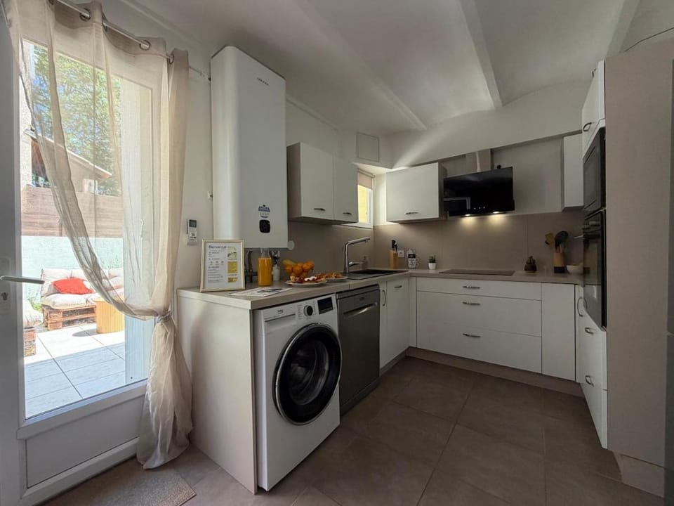 Le Soleya - Clim- Terrasse Apartment in Alès