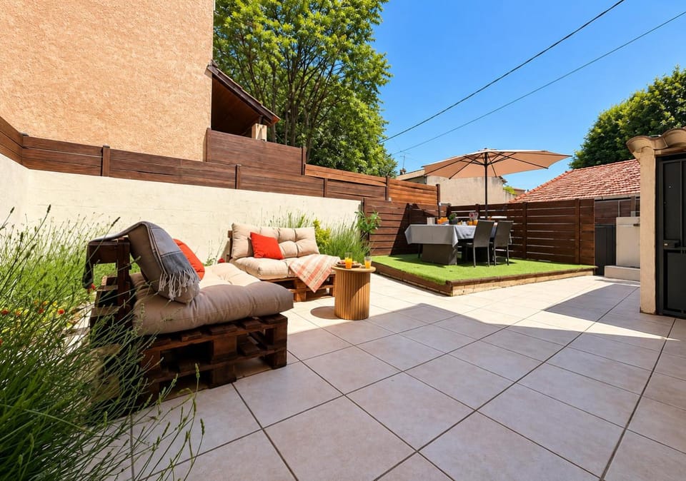 Inner courtyard view