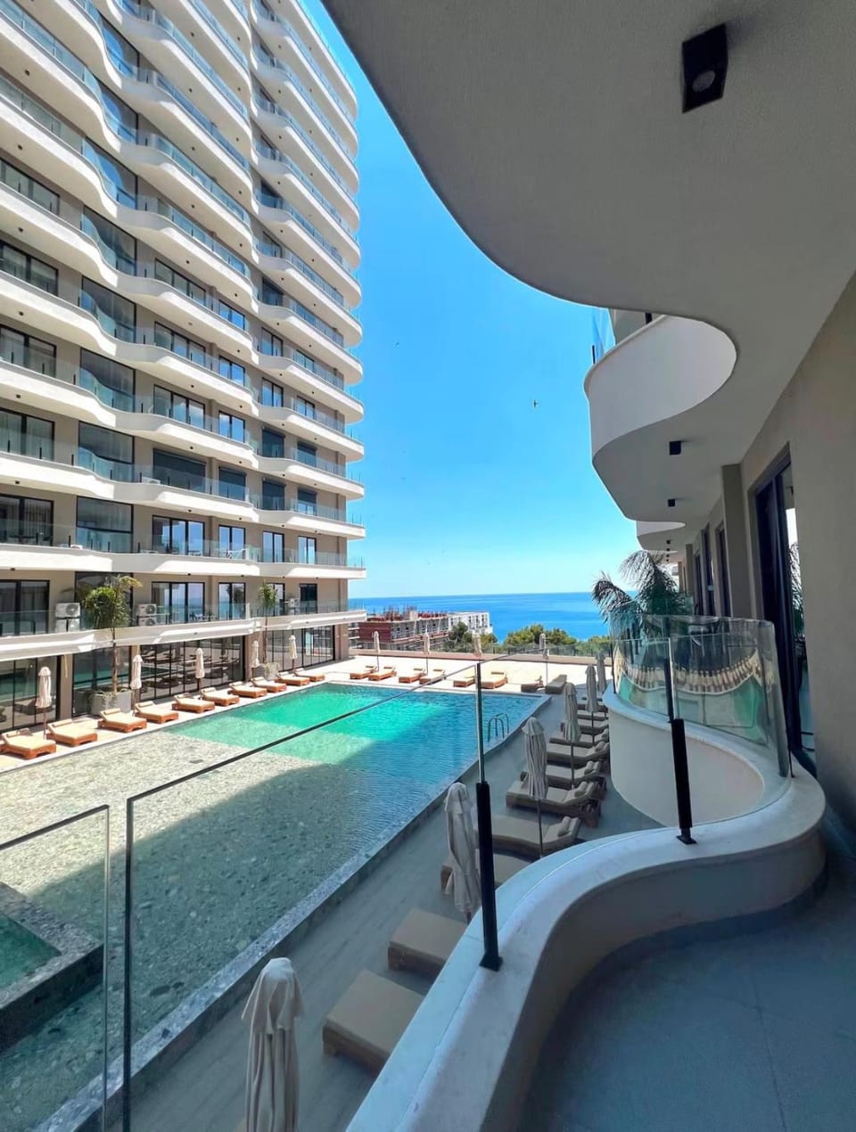 Property building, Swimming pool
