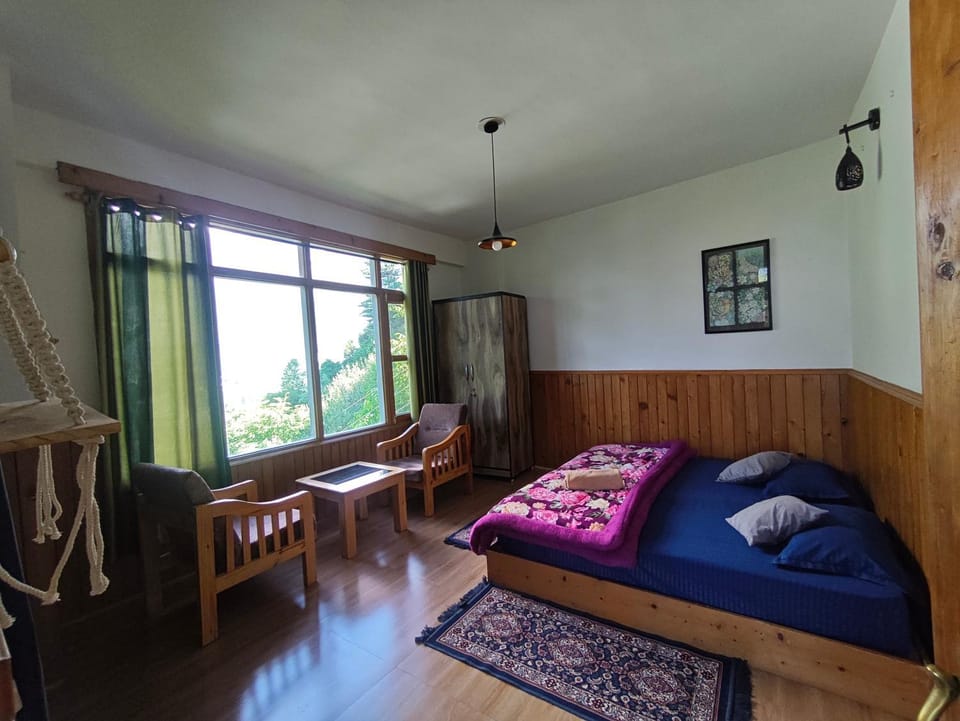 Into The Wild World Nest Bed and Breakfast in Himachal Pradesh