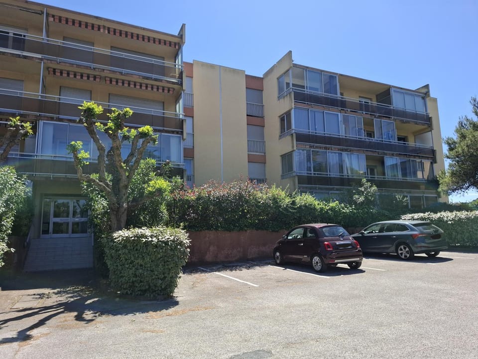 Appartement 2 piéces 4 personnes Six-Four-Les-Plages proche mer Apartment in Six-Fours-les-Plages