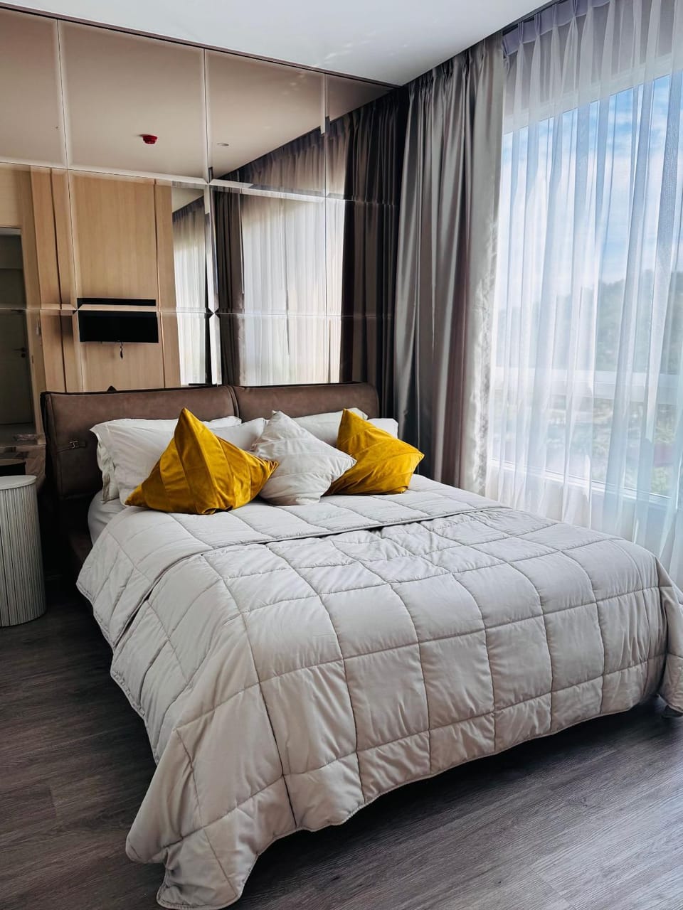 Bed, Bedroom