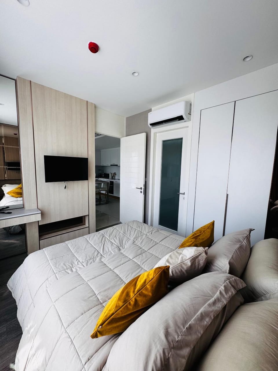 Modern 2-Bedroom Apartment in the Heart of Phuket House in Kathu