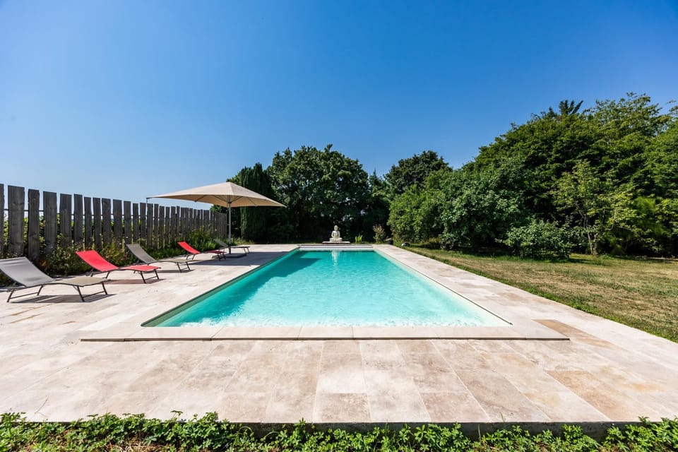 Chambres d'hôtes Château Cajus Bed and Breakfast in Nouvelle-Aquitaine