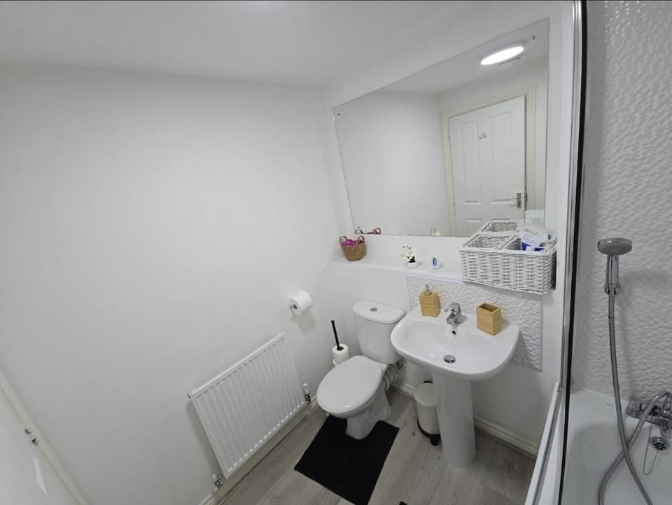 Nash Gardens Luxury Retreat Apartment in Stourbridge