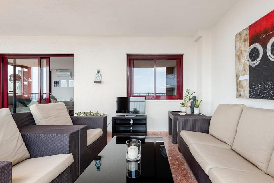 Fabuloso ático con amplia terraza y vistas al mar, Ideal Familias Apartment in Benicàssim