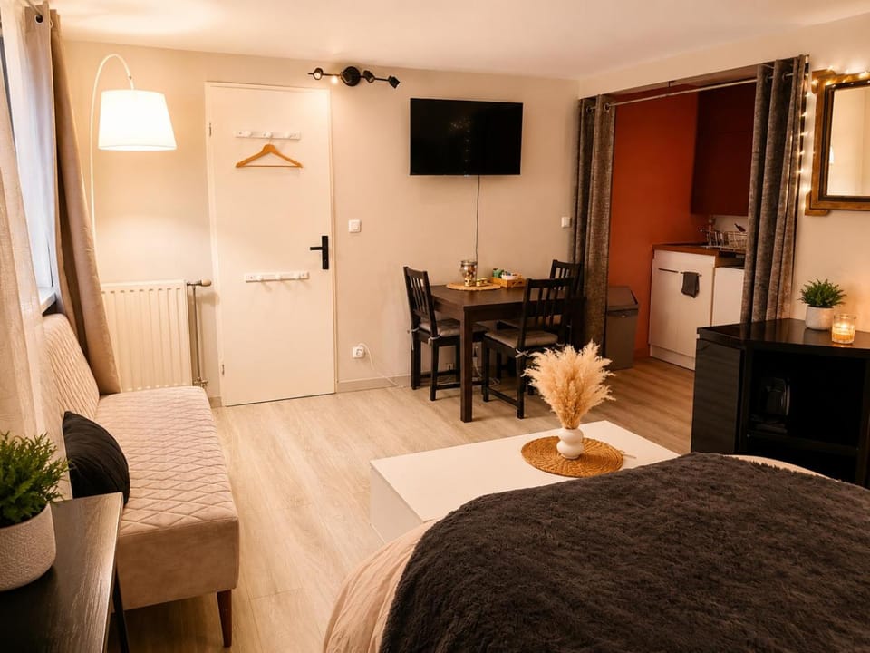 TV and multimedia, View (from property/room), Bedroom