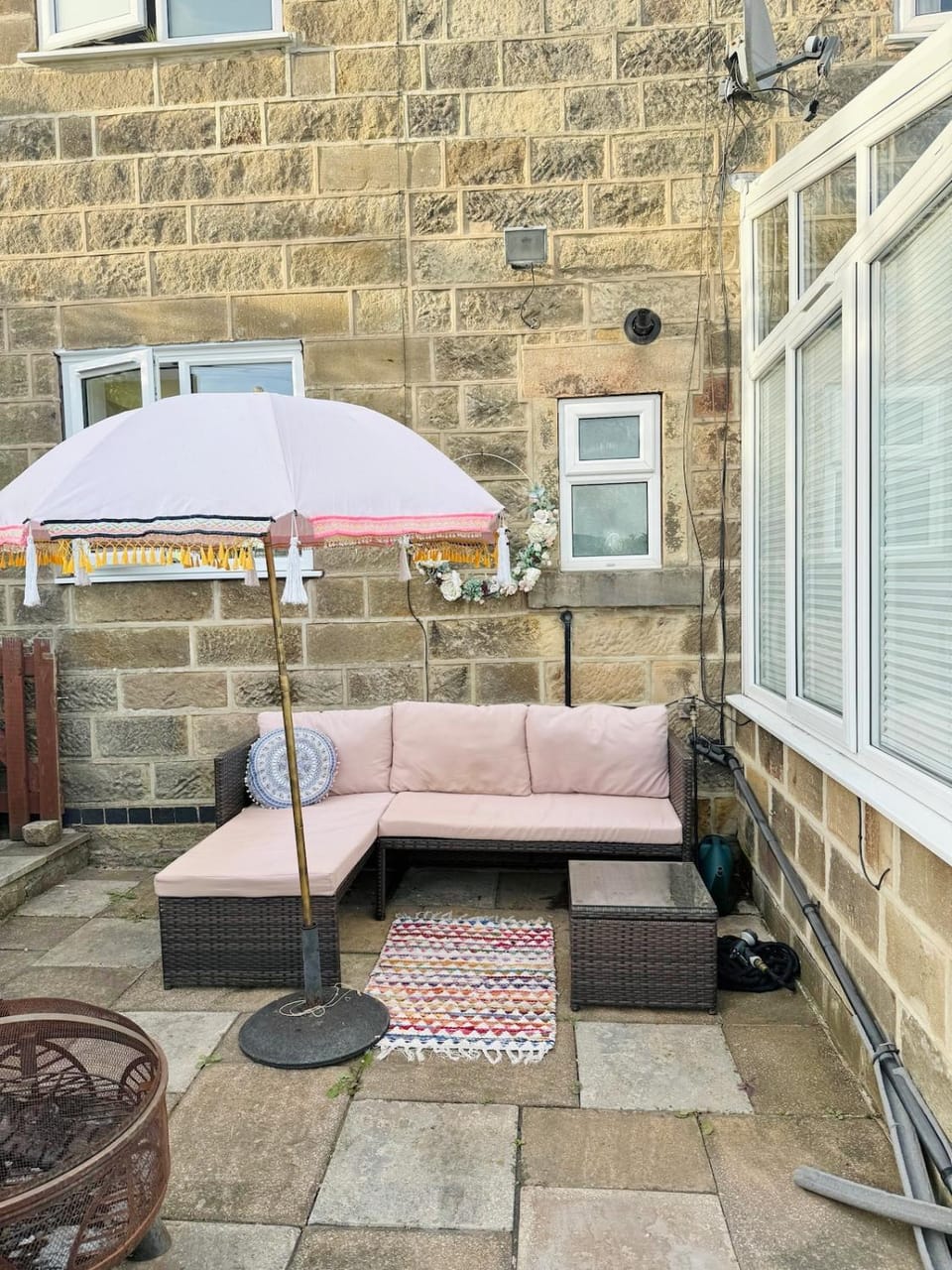 Patio, Day, Balcony/Terrace, Seating area