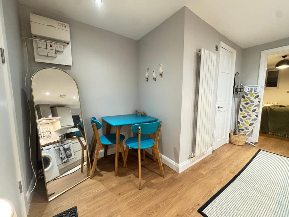 Leytonstone Haven Modern 1Bed Apartment Apartment in London