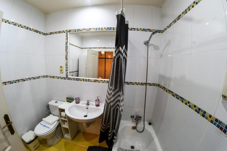 The Plaza Castilla Hideaway Apartment in Madrid