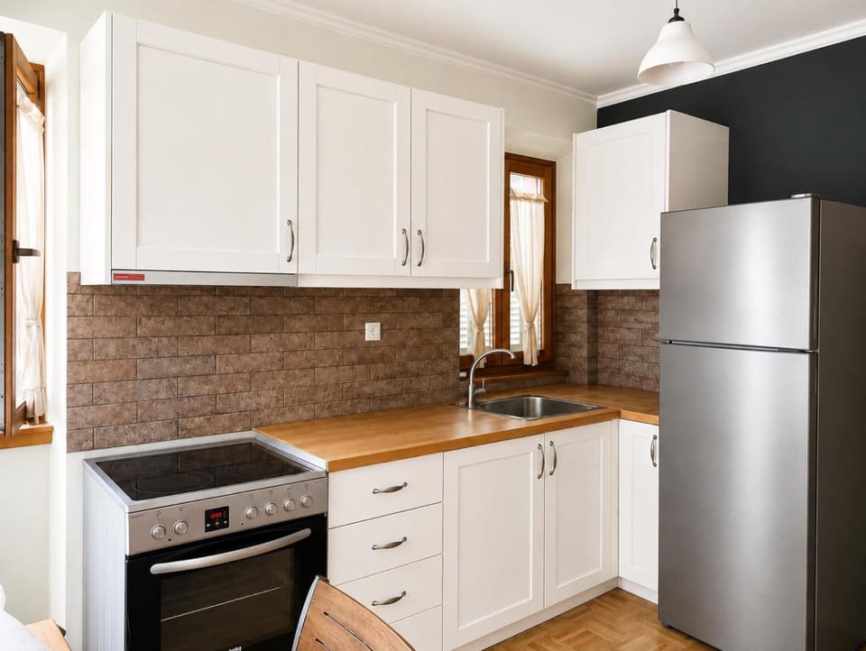Kitchen or kitchenette, oven, stove