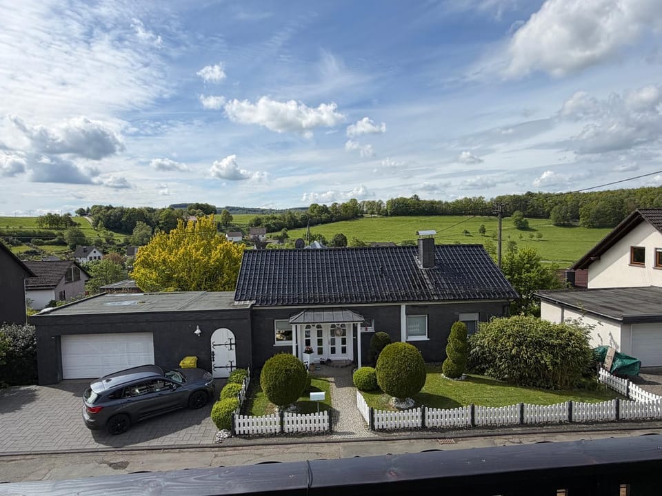 Neighbourhood, View (from property/room)