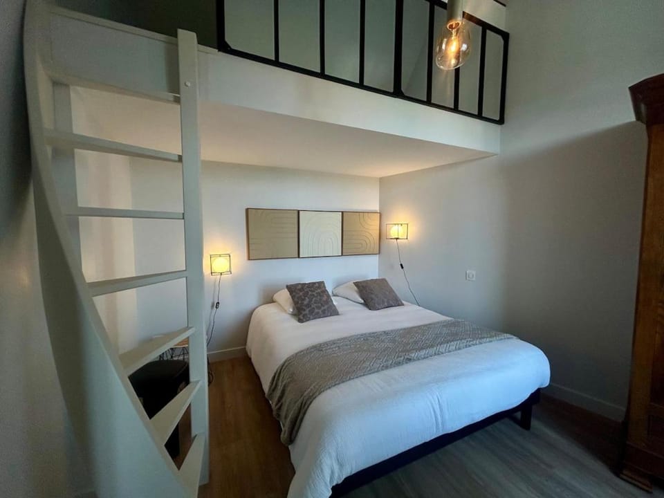 At 13 Benèze! House for 6 people, terrace, Wi-Fi House in Nouvelle-Aquitaine