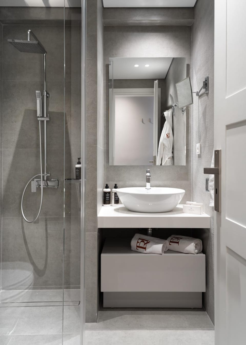 Shower, Bathroom