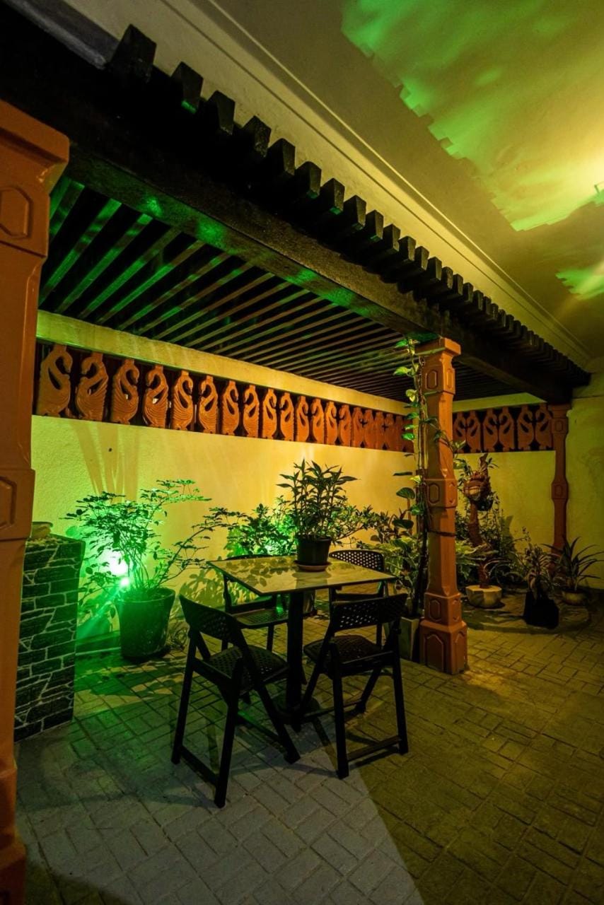 Lake Resort Anuradhapura Bed and Breakfast in Sri Lanka