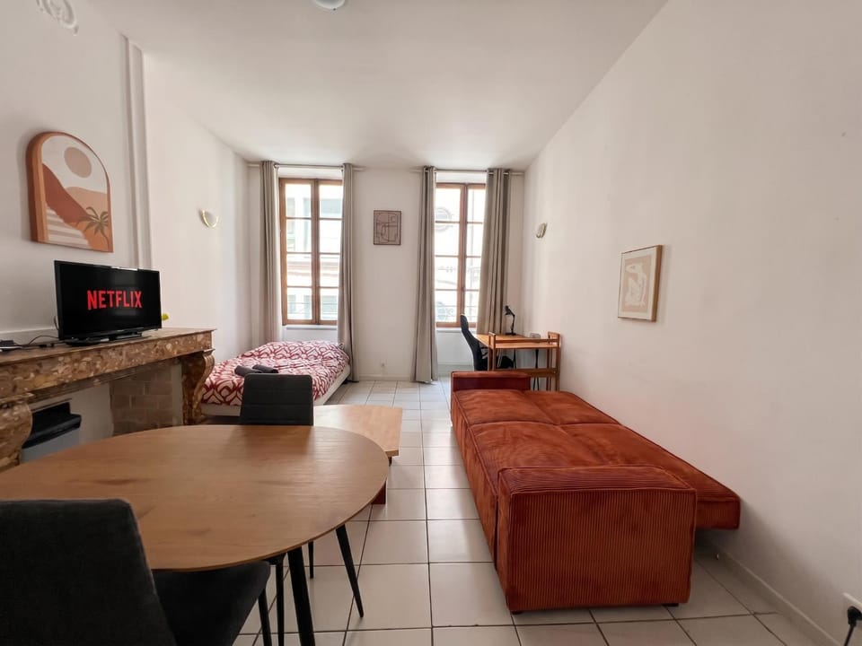 Studio d'exception face aux arènes de Nîmes Apartment in Nimes