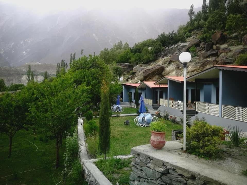 Garden, Garden view, Mountain view