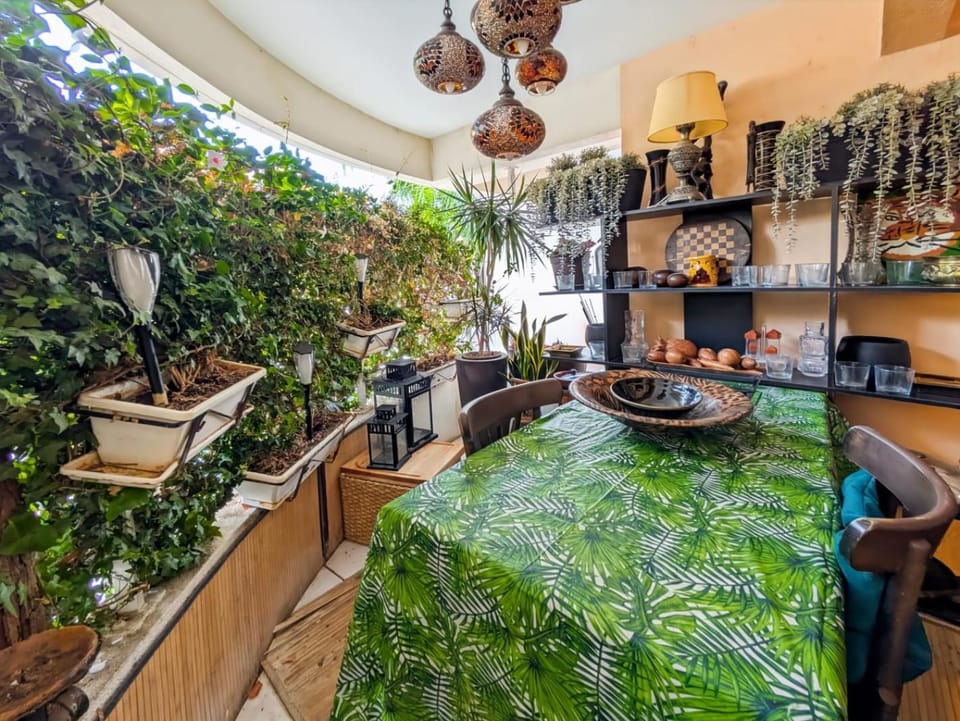 Kitchen or kitchenette, Dining area, kitchen