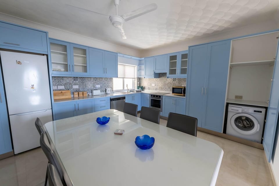 Ghajnsielem 3BDR Flat with Views - NO Lift Apartment in Malta