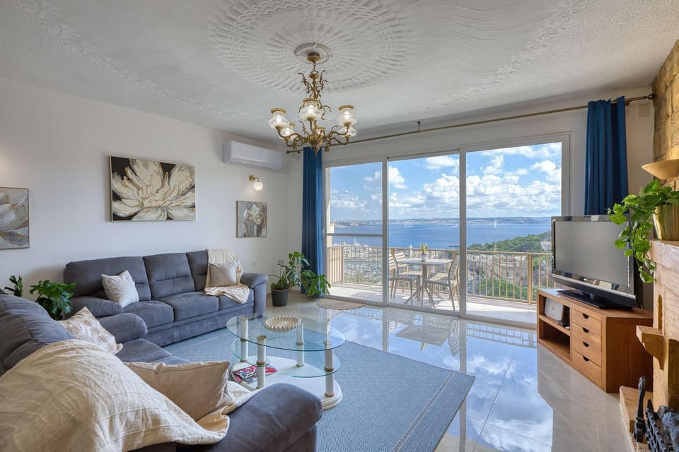 Ghajnsielem 3BDR Flat with Views - NO Lift Apartment in Malta