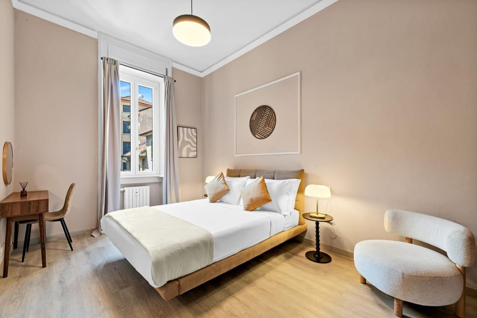 -Gorgeous 3Bedroom- Penthouse Near Duomo KeyHost Apartment in Milan