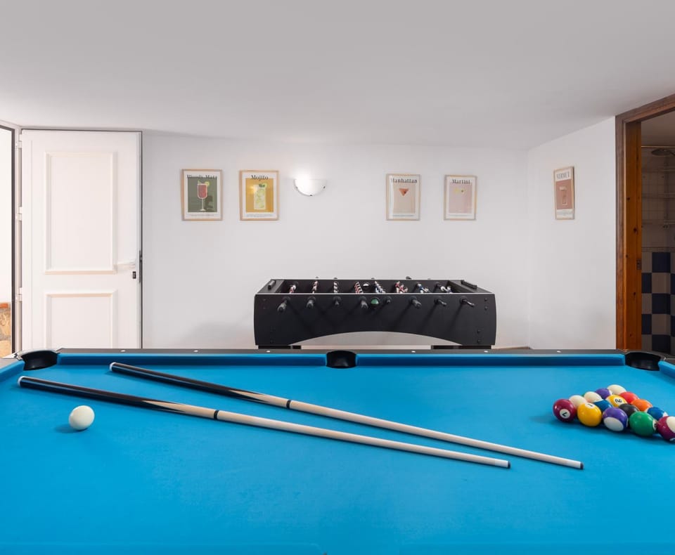 Casa Alborán with Jacuzzi, Billiard, BBQ and Sea View House in Nerja