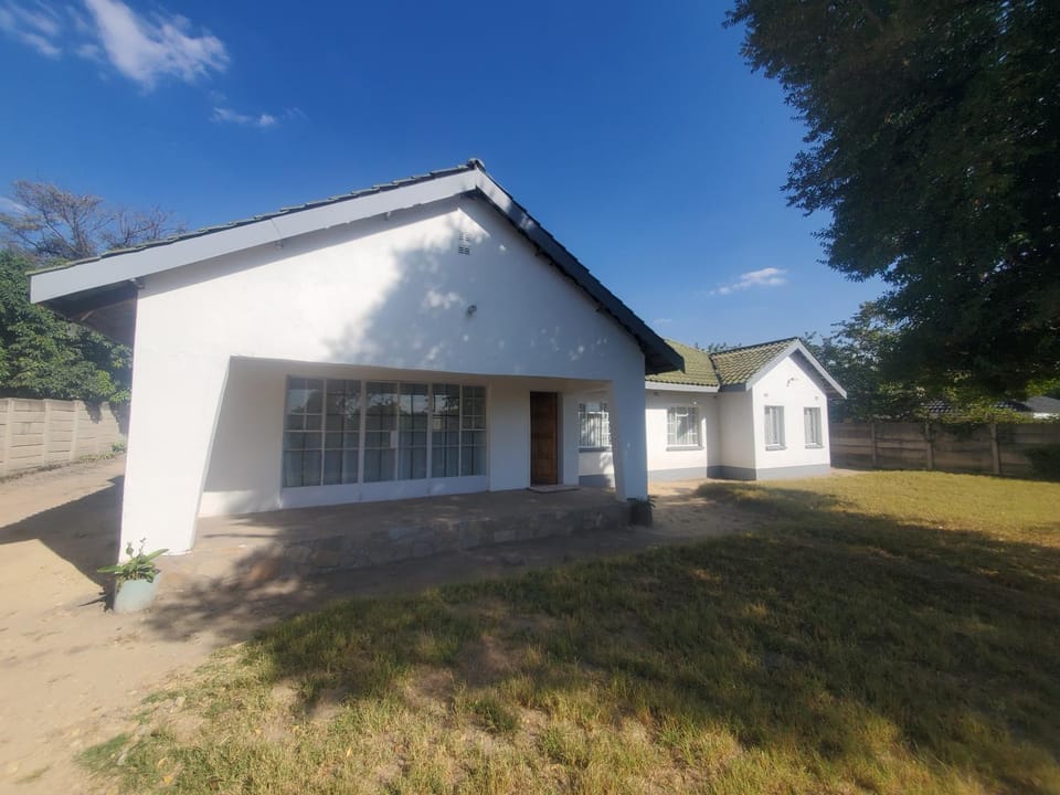 Mars BnB Villa in Harare