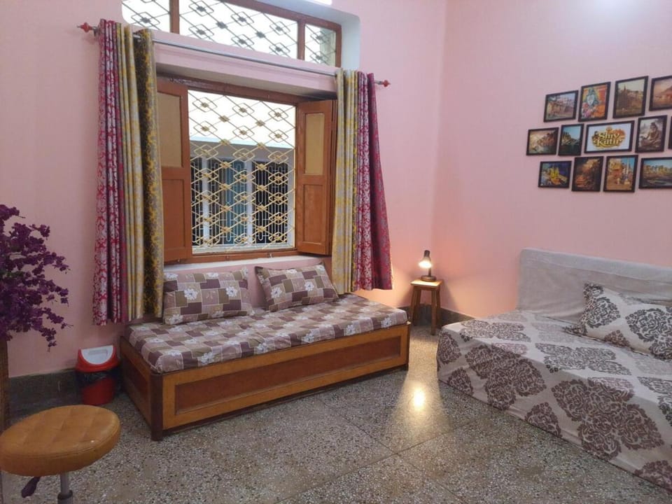 Shiv Kutir Apartment in Varanasi