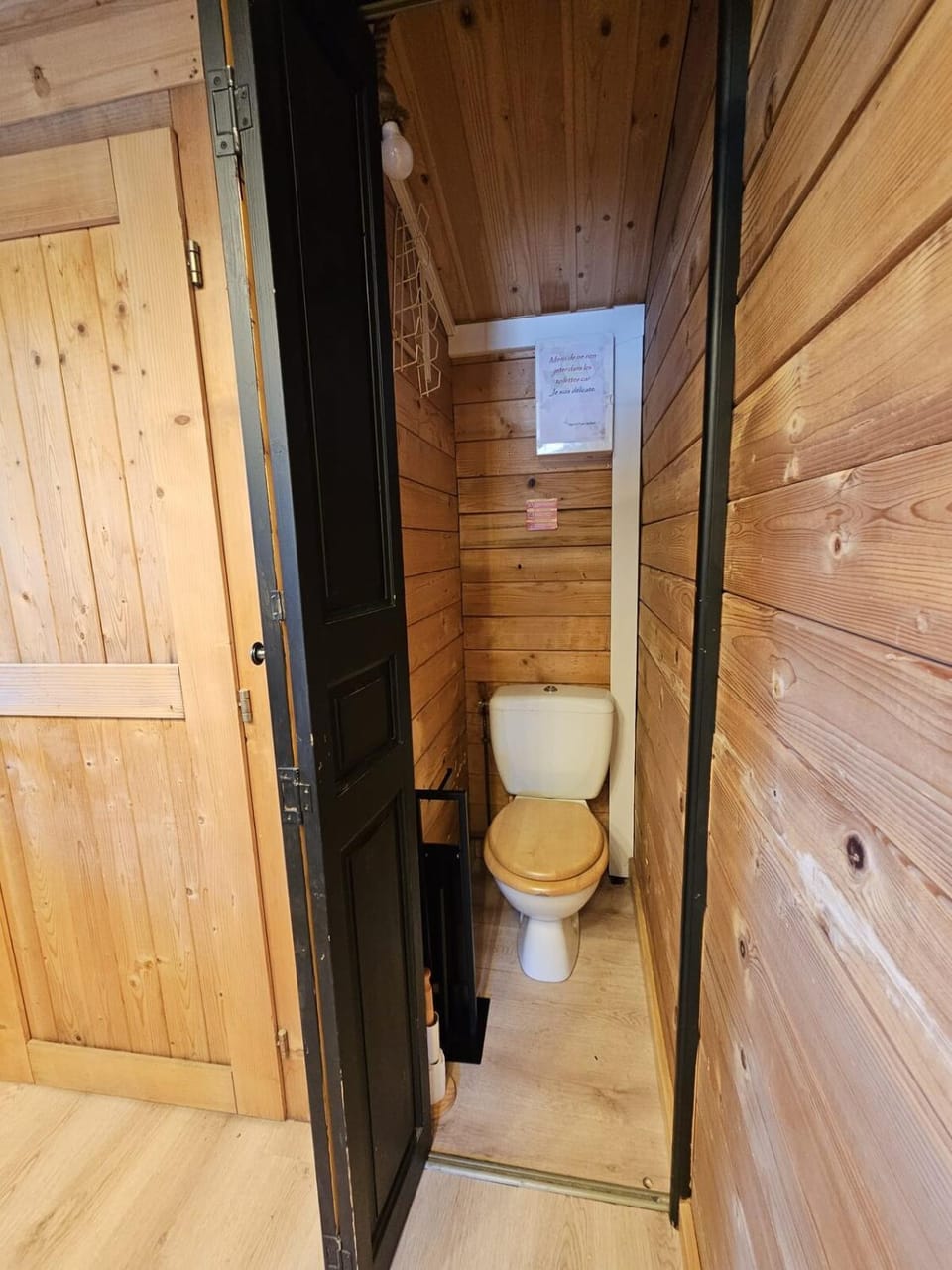 Gîte l'Interlude, avec spa, 2 personnes House in Bourgogne-Franche-Comté