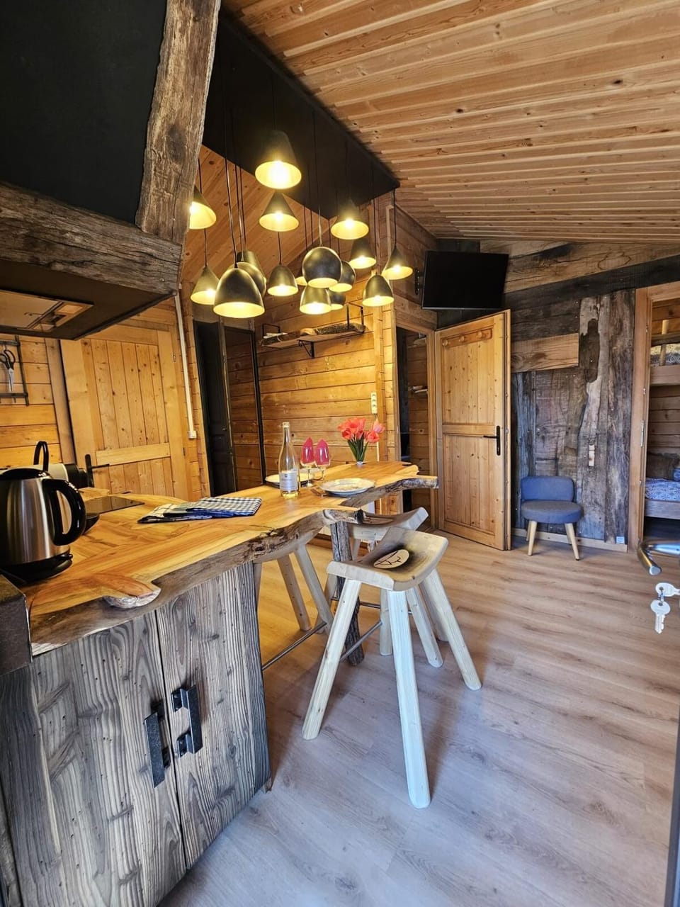 Gîte l'Interlude, avec spa, 2 personnes House in Bourgogne-Franche-Comté