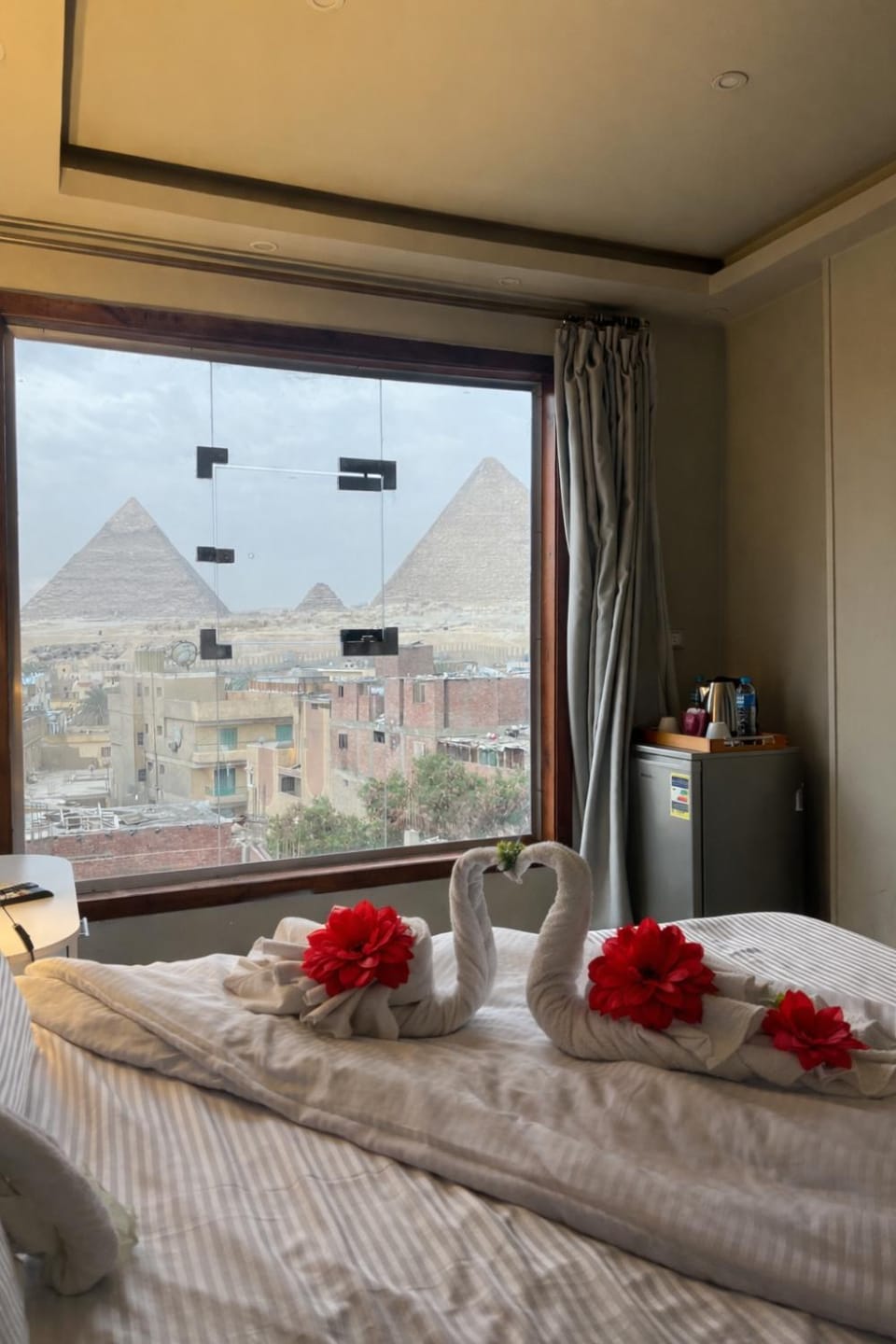 Bed, Natural landscape, Photo of the whole room, Bedroom, Mountain view, towels