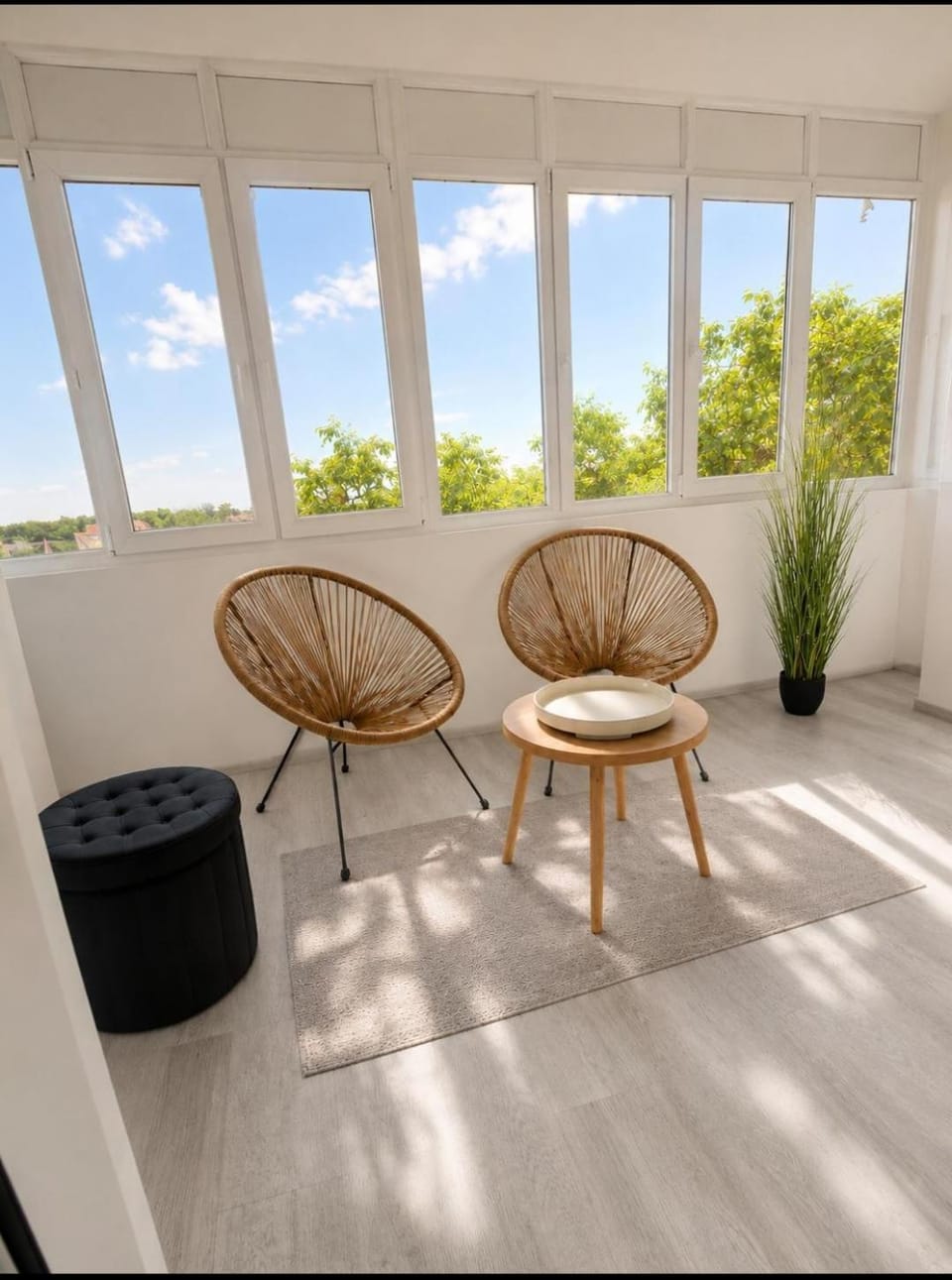 Day, Balcony/Terrace, Seating area