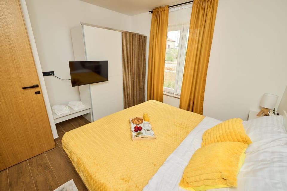 Apartment Eukaliptus-Umag-30m from the sea Apartment in Istria County