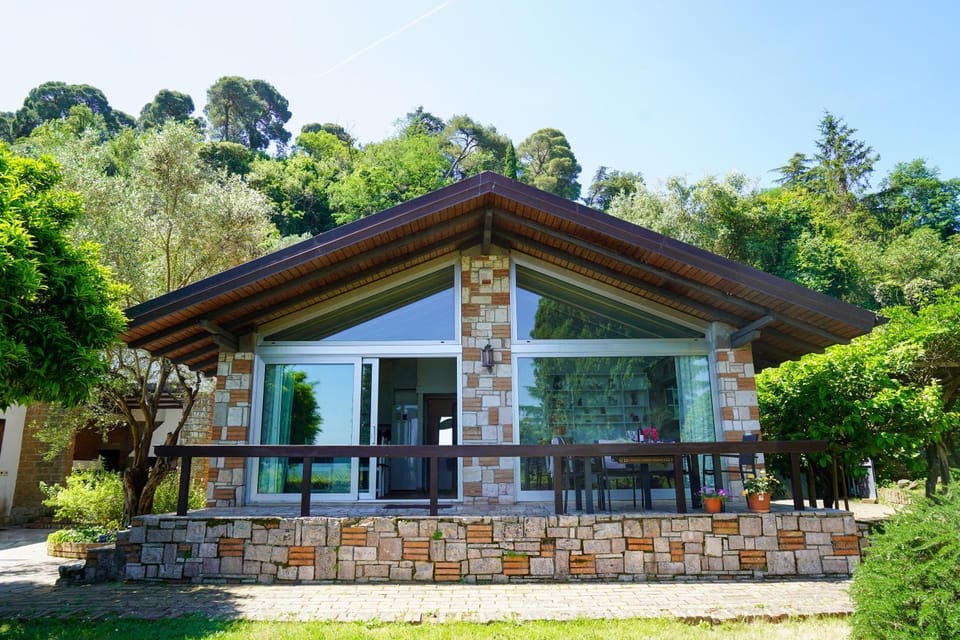 Cozy Villa with Pool & Lake Castle View Villa in Bracciano