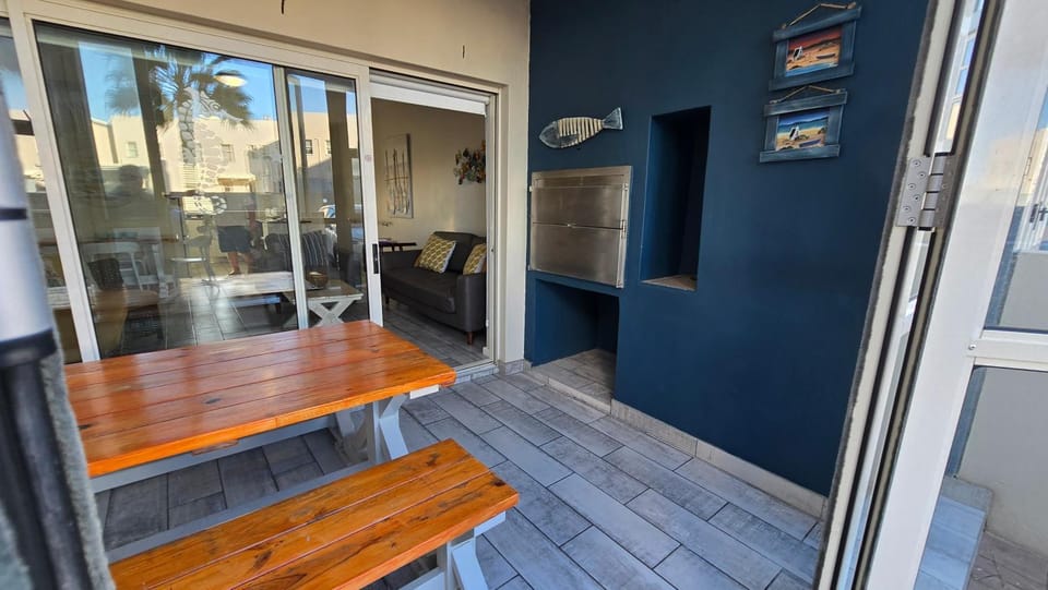 Patio, BBQ facilities