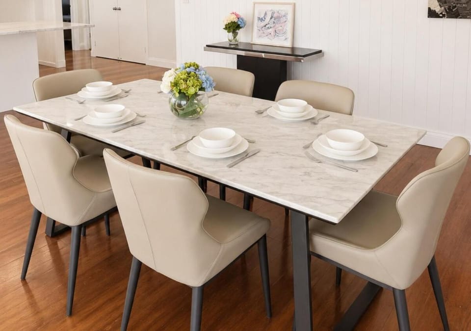 6 Beds Stylish Home in Coorparoo, 10 mins to CBD House in Brisbane