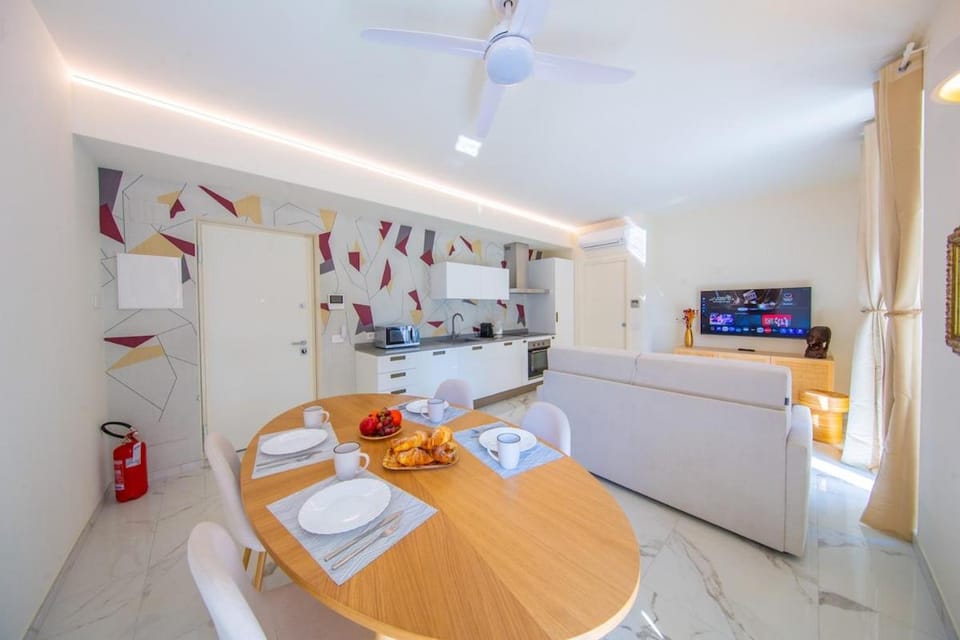 New Apt, Free Parking 2 min from the Sea Apartment in Sestri Levante