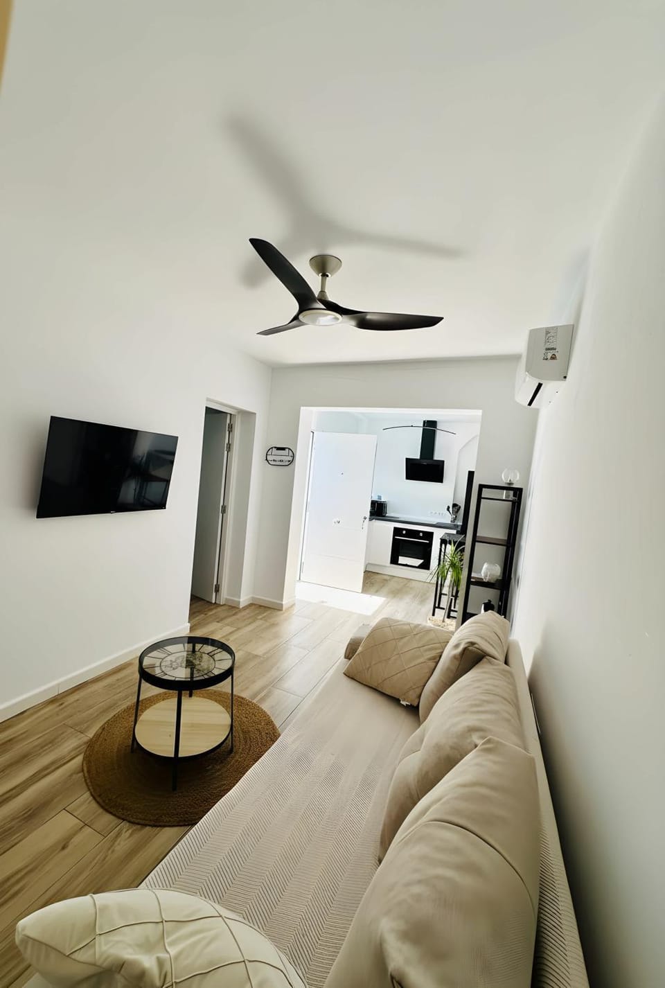 ACOGEDORA CASITA ADOSADA en ZAHORA Apartment in La Janda