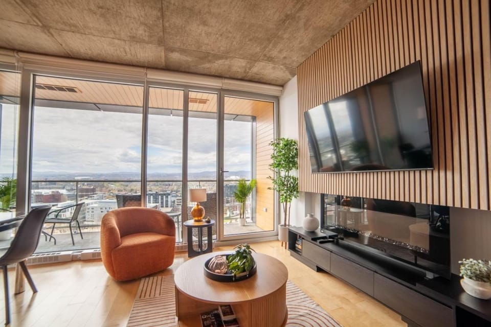 Les Immeubles Charlevoix - 760-614 Apartment in Quebec City