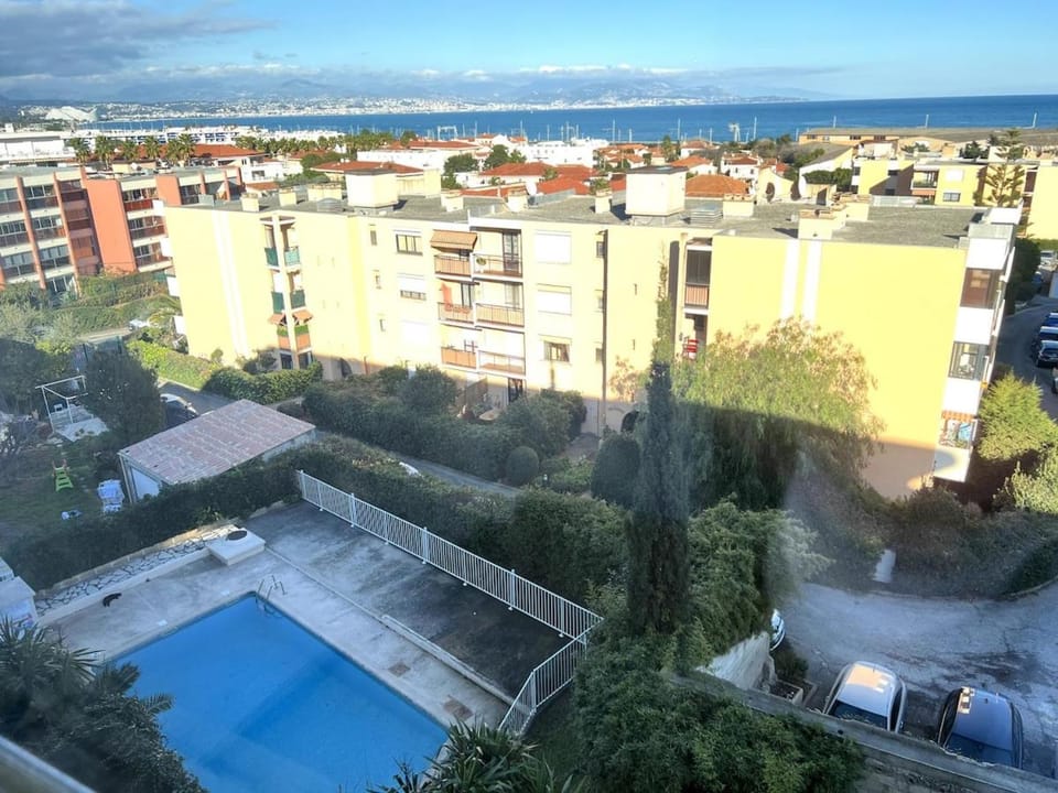 T2 with sea view in Antibes Apartment in Antibes