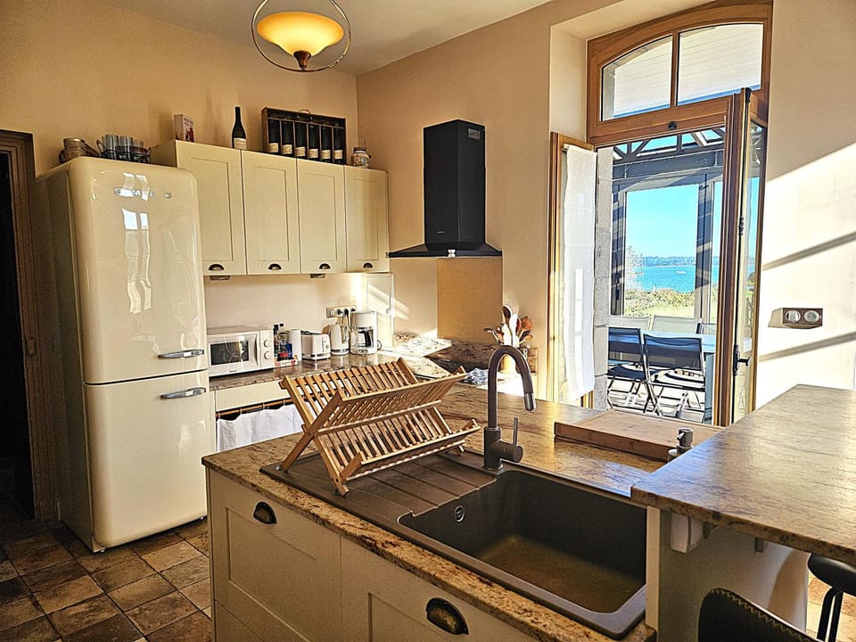 Ty Kabiten Apartment in Arzon