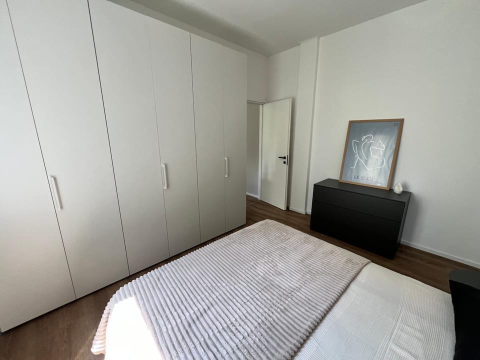 Bed, Bedroom, wardrobe