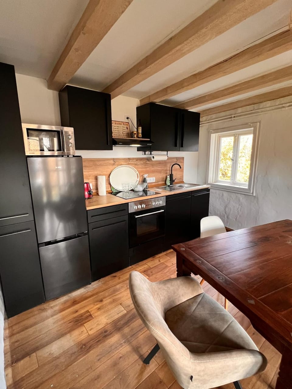 Kitchen or kitchenette, kitchen