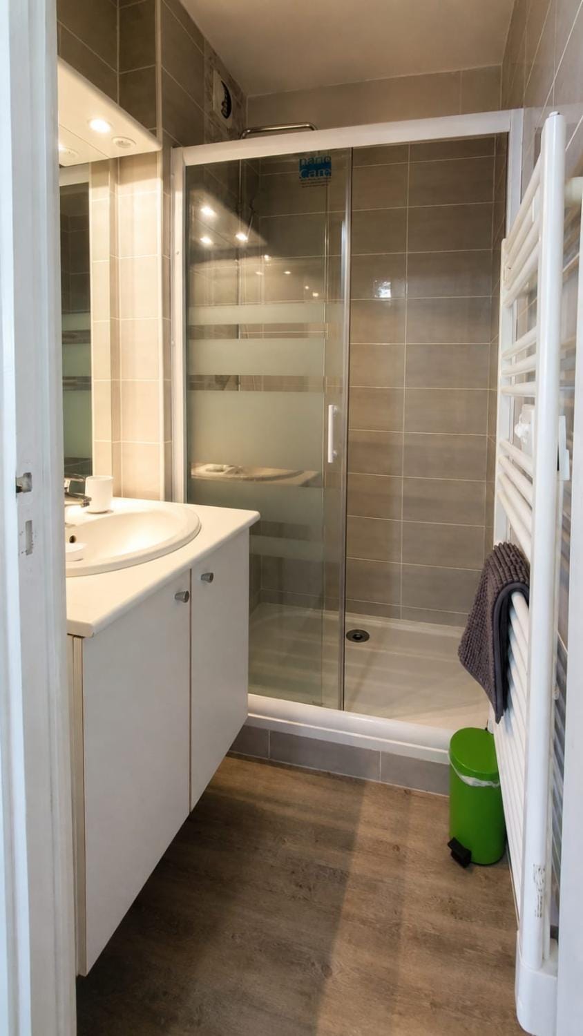 Studio just a stones throw from the casino and thermal spa Apartment in Nouvelle-Aquitaine